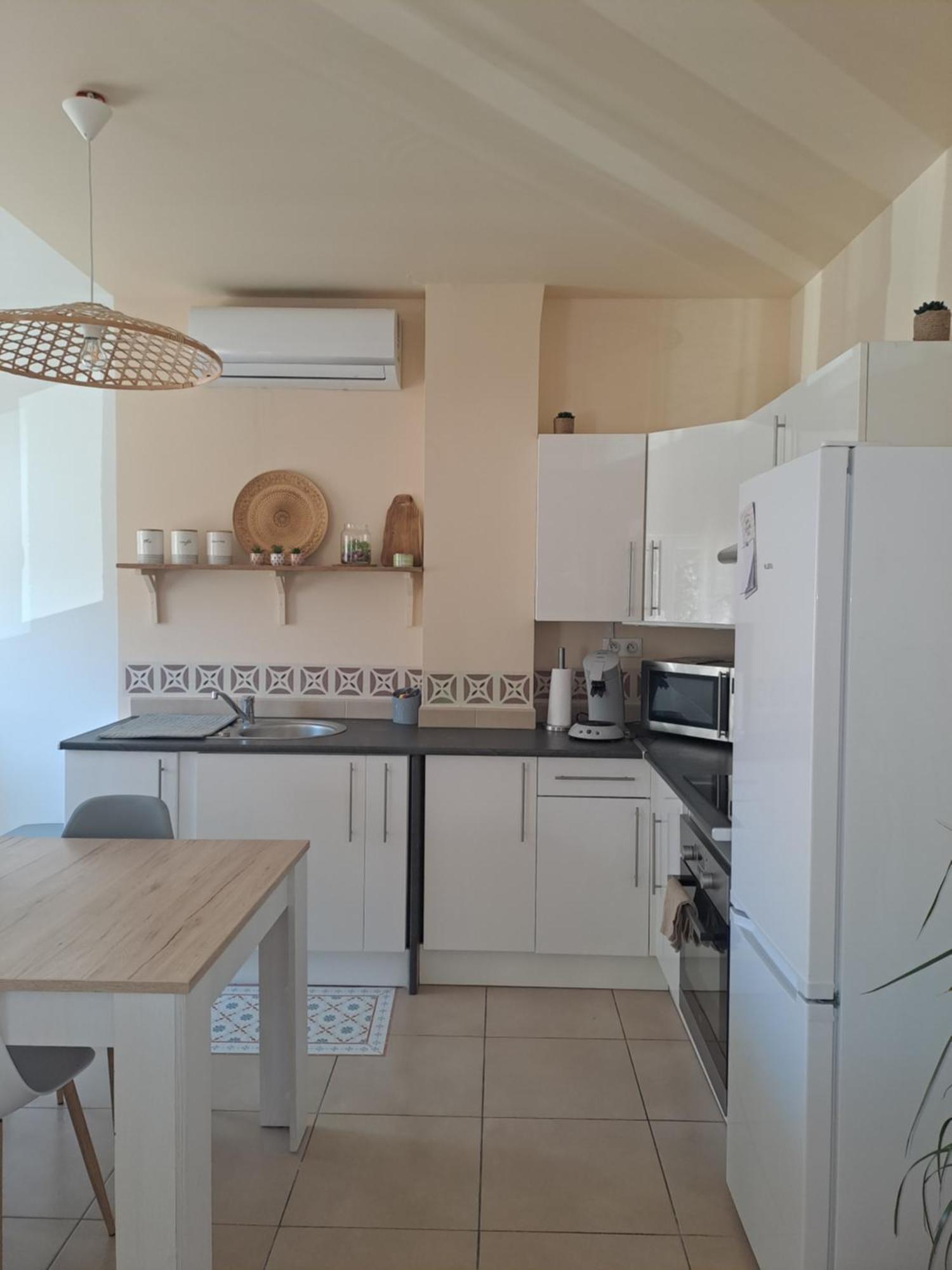 T2 Refait A Neuf Calme Et Agreable Apartment Narbonne Ngoại thất bức ảnh